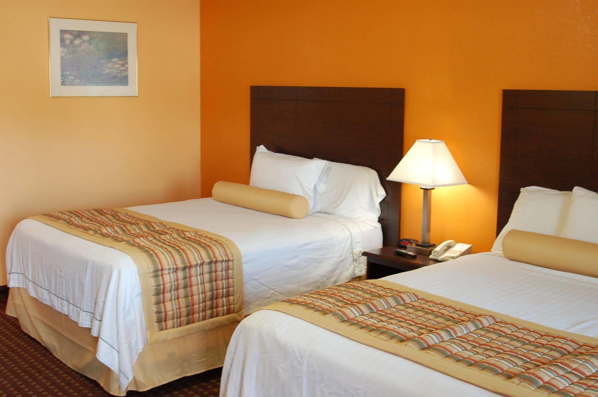Blue Sky Inn Glens Falls-Saratoga-Lake George Bagian luar foto